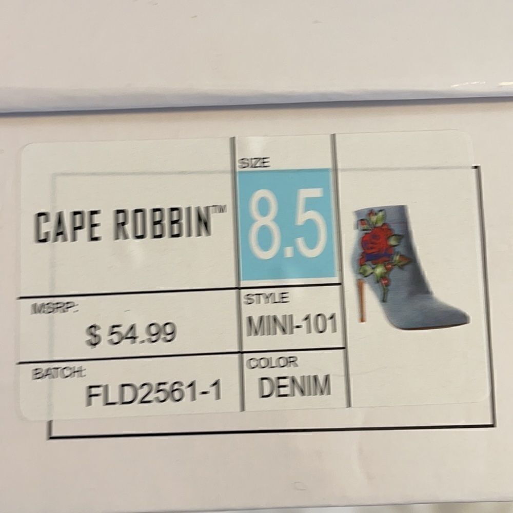 CAPE ROBBIN DENIM BOOTIES. NEW - Picture 6 of 6